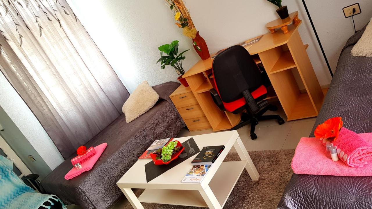 Warm, Cozy And Comfortable Адехе Екстериор снимка